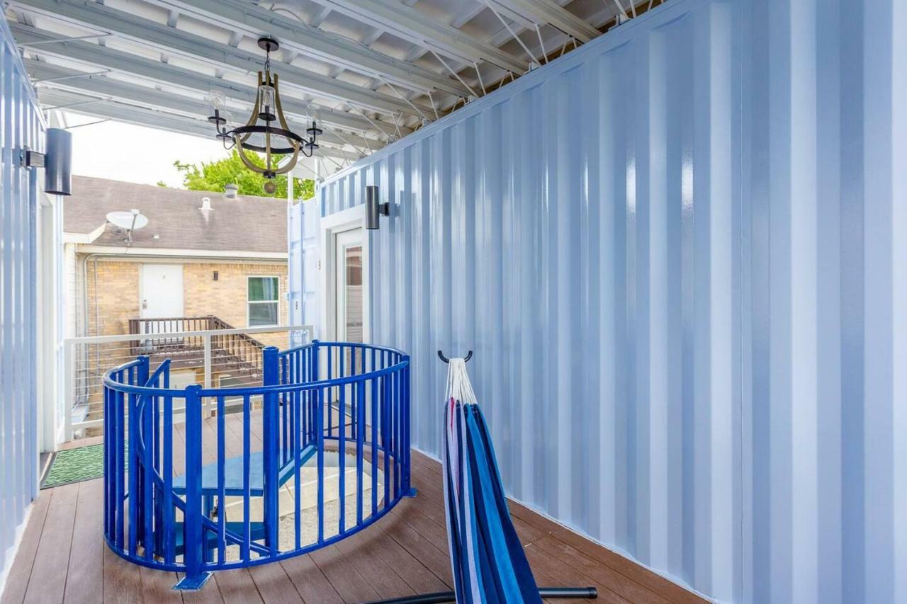 Ferienwohnung East Downtown Micro-Luxe Container Living Pod #9 Houston Exterior foto